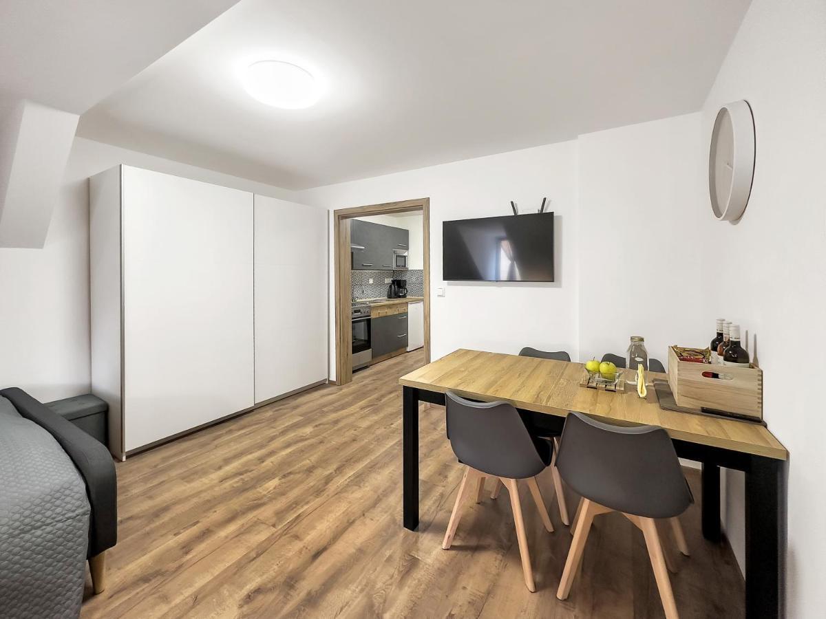 Apartment Katrin 1 Karlovy Vary Extérieur photo